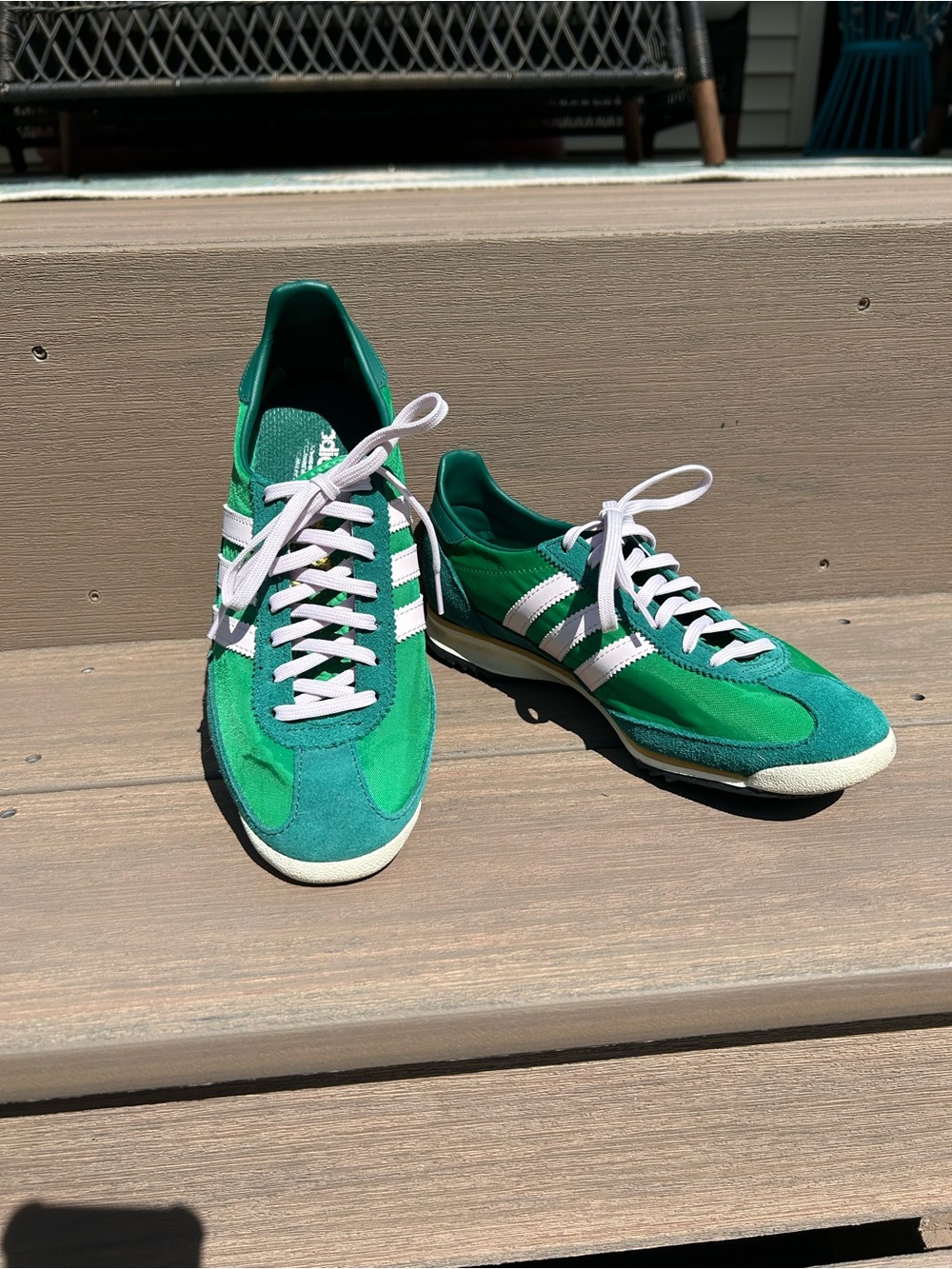Adidas Green Athletic Retro-Style Men’s Sneakers with White Stripes